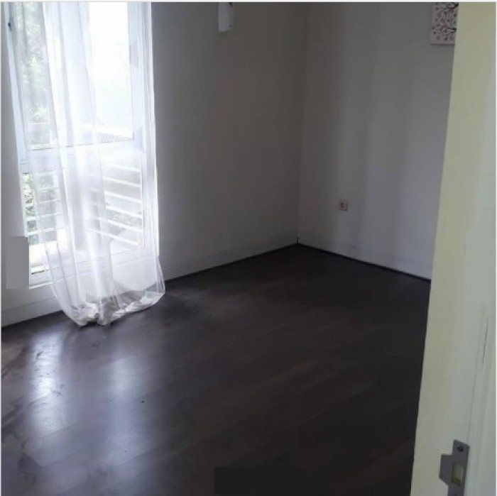 Rumah dijual di cluster America Kota Wisata Jawa Barat